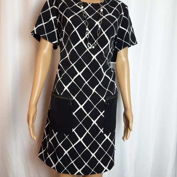 NWT/ Valette Black & White Shift Dress Size M --A - Picture 8 of 10